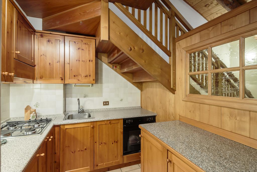 קורטינה ד'אמפזו Villa Lacedel - Stayincortina חדר תמונה