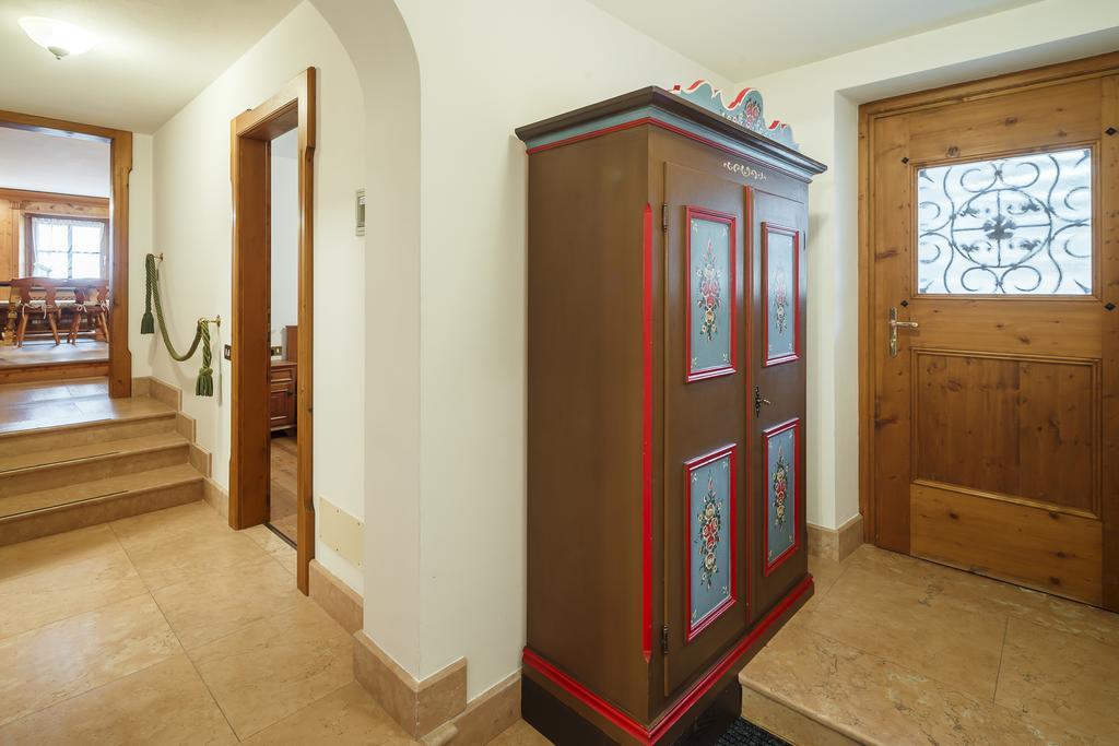 קורטינה ד'אמפזו Villa Lacedel - Stayincortina חדר תמונה