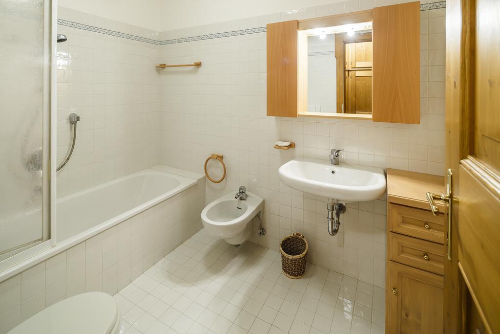 קורטינה ד'אמפזו Villa Lacedel - Stayincortina חדר תמונה